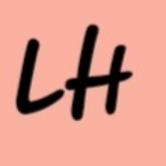 Meet your Posher, Lisa - Picture 1 of 1